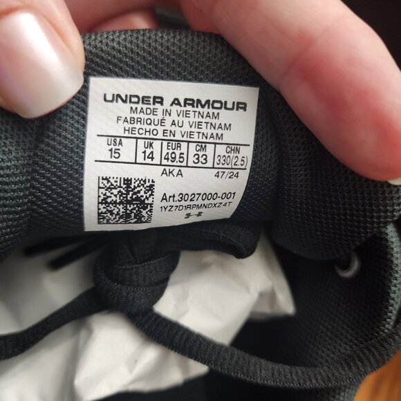 Brand new Under Armour Shoes size 15 mens - Picture 3 of 4